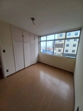 Imagem Apartamento espaçoso de 209m2 na melhor localização de Barbacena/MG