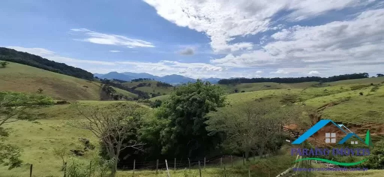 Imagem Seu Refúgio nas Nuvens: Terreno Exclusivo na Serra da Mantiqueira!