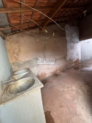 Imagem Vende-se casa no bairro Morada do Verde, com 2 quartos (sendo 1 suíte) – Igarapava/SP