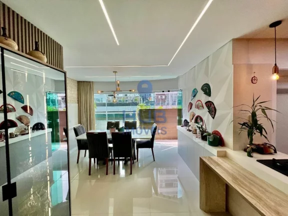 Imagem Apartamento à Venda, 239m2, 3 Suítes, 3 Vagas - Balneário Camboriú/SC