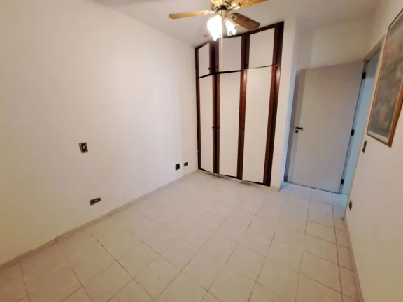 Imagem PITANGUEIRAS - APARTAMENTO AMPLO COM 2 DORMITÓRIOS NA PRAIA DE PITANGUEIRAS COM PISCINA E 2 VAGAS PARA AUTO
