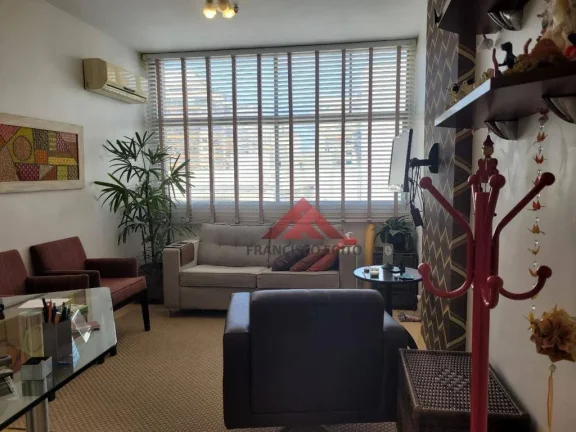 Imagem Ampla Sala comercial em Icaraí, com todo comércio no entorno, bancos, restaurantes, condução na porta, vaga de garagem na escritura. Oportunidade!