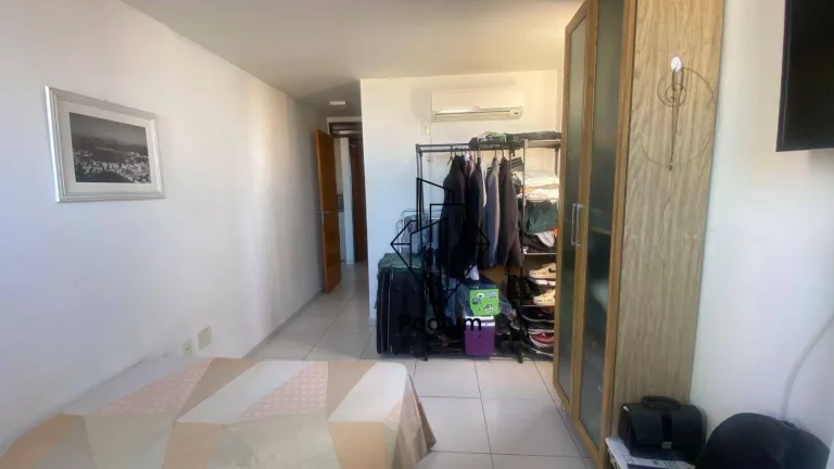 Imagem Apartamento porteira fechada com vista pra o mar a 300 metros da Praia de Manaíra