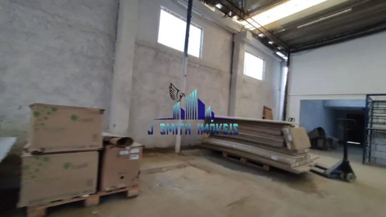 Imagem GALPÃO INDUSTRIAL. AC. 1.600m² DE CONSTRUÇÃO. 2 DOCAS