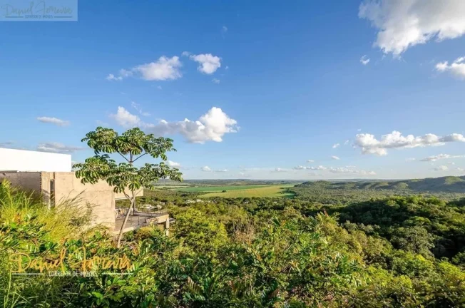 Imagem Daniel Ferreira vende: Lote com 900 m², praticamente todo plano.