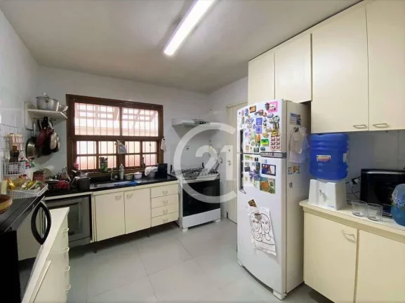 Imagem Casa com 3 dormitórios à venda, 285 m² por R$ 1.280.000,00 - Chácara Vale do Rio Cotia - Carapicuíba/SP