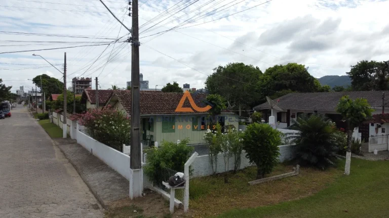 Imagem Terreno à venda com 520 m² (26 x 20 metros), localizado na Praia de Gravatá, Navegantes, em região com excelente potencial de valorização a venda com