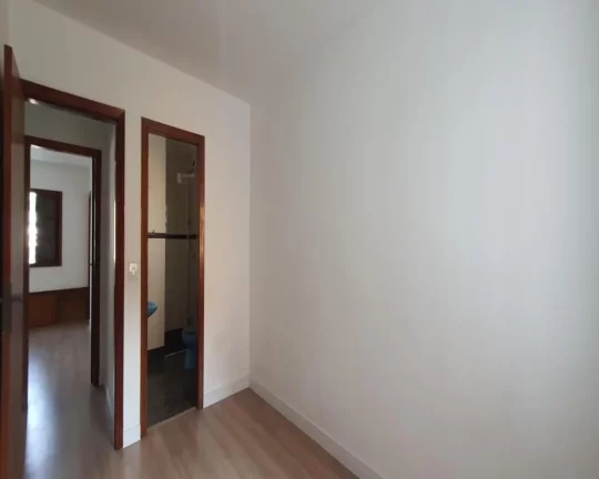 Imagem Sobrado à venda no Butantã com 3 dormitórios, quintal e 2 vagas de garagem.