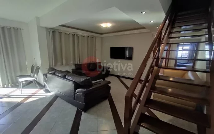 Imagem Cobertura a venda com 4 quartos (2 suítes) no bairro Algodoal - Cabo Frio