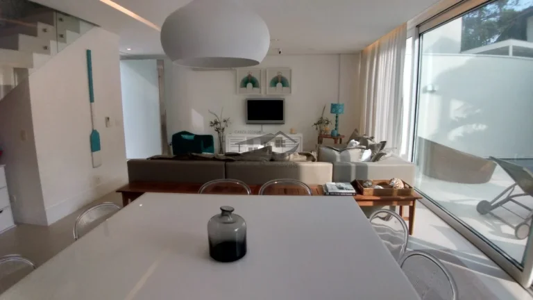 Imagem CASA EM CONDOMÍNIO PÉ NA AREIA .