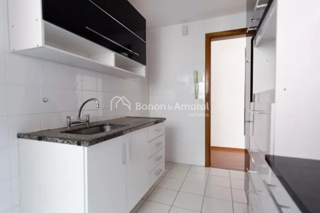 Imagem Este espaçoso apartamento de 72 metros quadrados está localizado no desejado bairro de Mansões Sa...