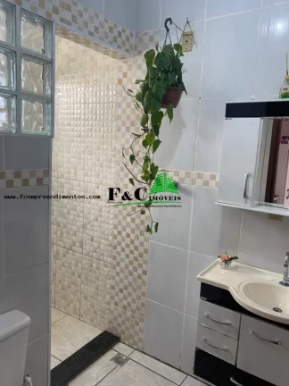 Imagem Casa para Venda em Limeira, Graminha, 3 dormitórios, 1 suíte, 1 banheiro, 2 vagas