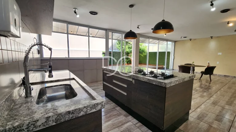 Imagem Ibiti Royal Park - Venda Sobrado | AC 250 m² | AT 250 m² | 3 Dorms | 2 Suítes | 3 Ban | 4 Vagas