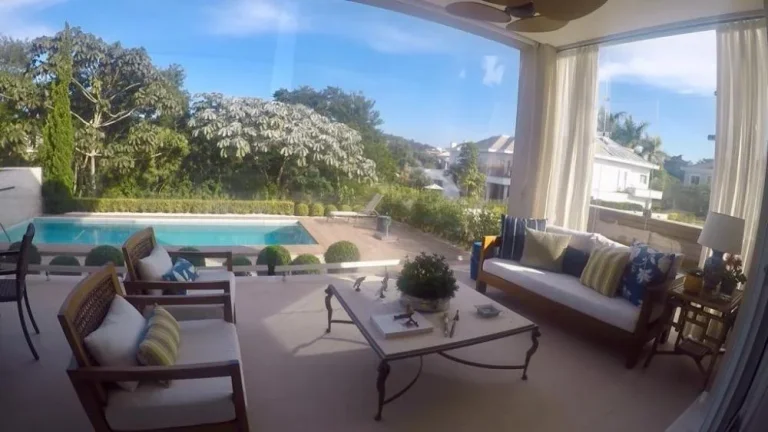 Imagem Casa no Res. Gênesis I - 400m²