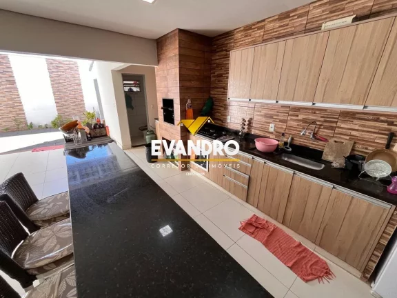 Imagem Casa em Condomínio para Venda em Cuiabá / MT no bairro Jardim Imperial