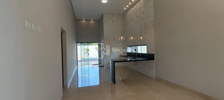 Imagem Imperdível casa à venda em Campo Grande-MS, Bairro Seminário: 3 quartos, 1 suíte, 2 salas, 3 banheiros, 3 vagas, 128m².