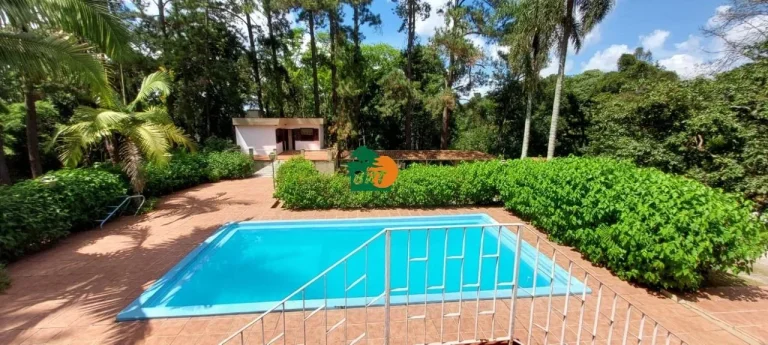 Imagem Chácara para Venda em São Roque, Recanto Flora, 2 dormitórios, 1 banheiro, 2 vagas