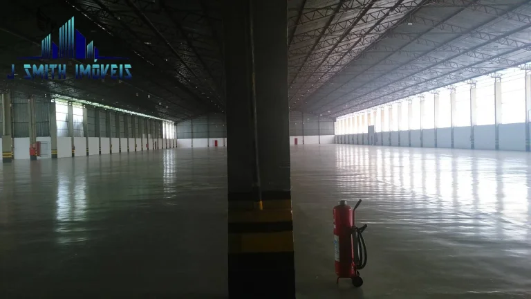 Imagem GALPÃO 10.000m², TERRENO 15.000m², 12 DOCAS, PISO EM EPOXI, NA CASTELO.