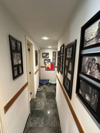 Imagem Vendo 3Q(1Ste) prédio luxuoso na Alfredo Russel, repleto armários, reformado, 2 vg, R$4.000.000, sauna, parquinho, salão festas, ginastica, cp futebol