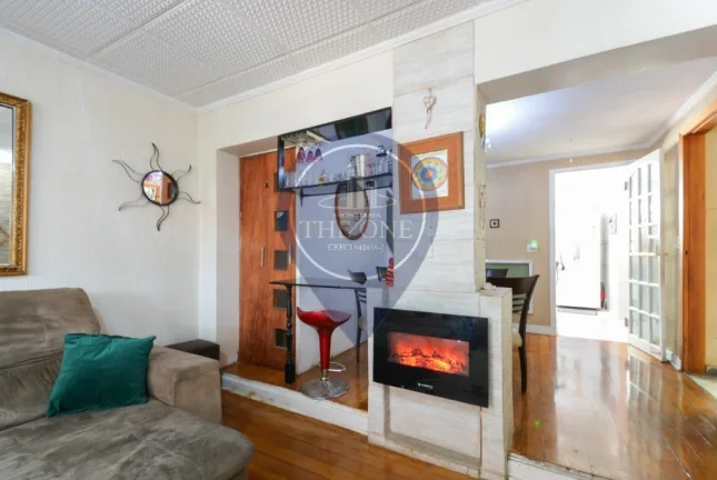 Imagem Imperdível oportunidade: Casa à venda na Vila Mariana, São Paulo-SP, com 4 quartos, 1 suíte, 2 salas, 4 banheiros, 2 vagas e 350m².