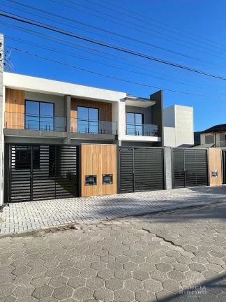 Imagem Duplex com 02 Suítes no Bairro Ingleses