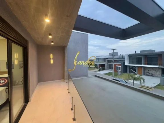 Imagem Sobrado no Sunset com 04 suítes, piscina e placa solar