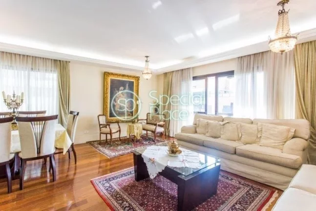 Imagem Excelente cobertura duplex com 400m² em Moema. O piso superior dispõe de uma bela área de lazer p...