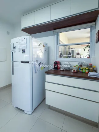 Imagem Casa com excelente padrão de acabamento em condomínio unindo conforto, privacidade e funcionalidad...