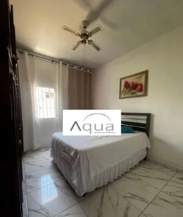Imagem Casa para Venda em Mongaguá, Balneário Itaguai, 3 dormitórios, 1 suíte, 2 banheiros, 4 vagas
