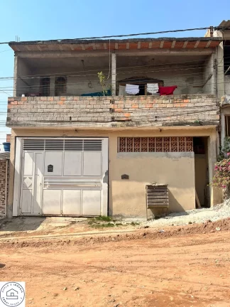 Imagem Imóvel em São Paulo, zona sul, Localizada no Jardim Herplin / Condomínio manacá da serra. Rua recém Asfaltada.