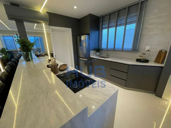Imagem Cobertura com 3 dormitórios à venda sendo 3 suítes, 240 m² por - R$ 7.900.000,00 - Centro - Bal. Camboriú/SC