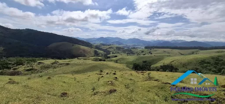 Imagem Seu Refúgio nas Nuvens: Terreno Exclusivo na Serra da Mantiqueira!