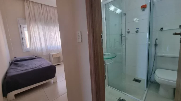 Imagem Apartamento com 3 dormitórios à venda, 150 m² - Pitangueiras - Guarujá/SP