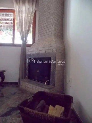 Imagem Casa com 337 m² e 4 quartos