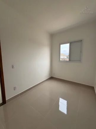 Imagem Elegância e Praticidade Casa de condom. com 2 dmt e suíte a 640 metros do mar