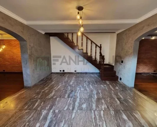 Imagem Casa de Luxo à Venda ou Locação em Jardim Paulista, São Paulo-SP: 3 quartos, 3 suítes, 3 salas, 5 banheiros, 4 vagas, 240 m².