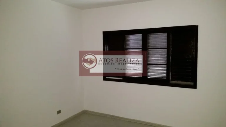 Imagem Vendo lindo sobrado com Edícula em Jardim Santa Cruz (Campo Grande) - São Paulo 167M², 4 Dormitórios, 1 Suíte, 3 Banheiros e 2 vagas de garagem por R$ 670.000. Oportunidade.