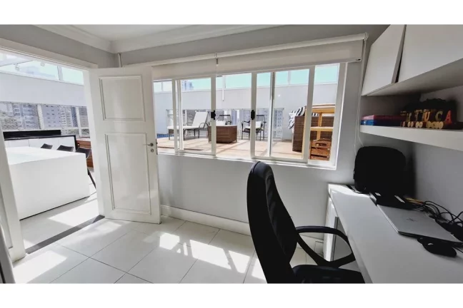 Imagem Cobertura com 4 Quartos à Venda, 244 m² em Vila Andrade - São Paulo