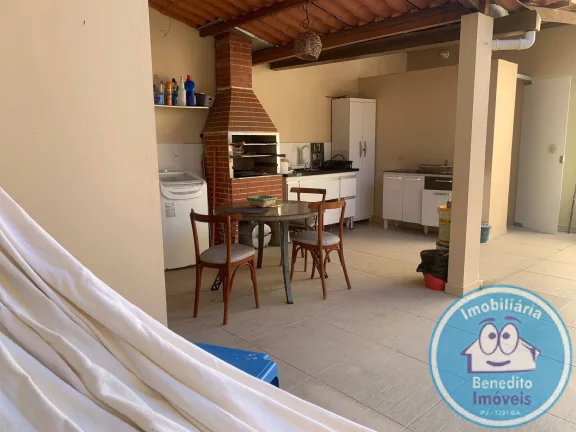 Imagem VENDO EXCELENTE CASA COM 04 DORMITÓRIOS EM PORTO SEGURO
