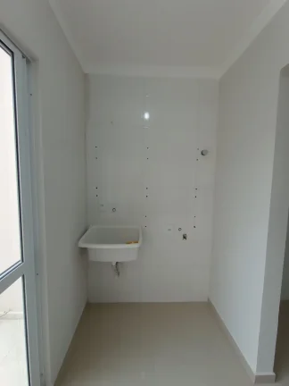 Imagem Sobrado com 2 suítes e 2 vagas de garagem