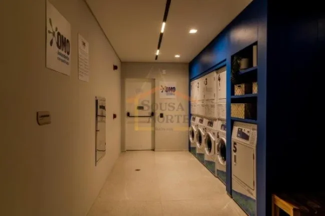 Imagem Apartamento tipo Studio, mobiliado,1 dormitório, banheiro social, sacada, oferecendo iluminação n...