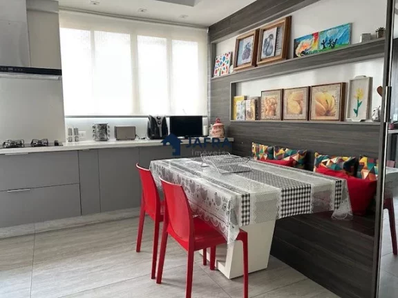 Imagem Venda 3 quartos reformado Rua dos Franceses 220m²