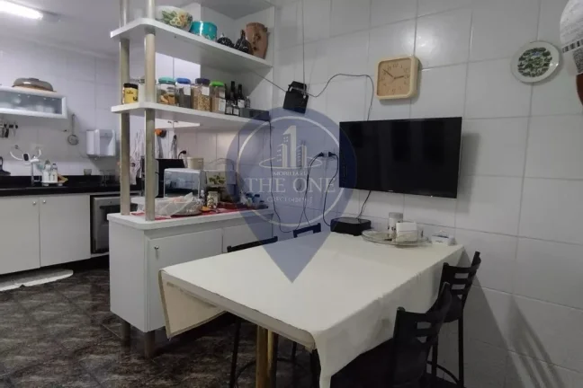 Imagem Luxuoso apartamento à venda na Aclimação, São Paulo-SP: 3 quartos, 1 suíte, 4 salas, 3 banheiros, 1 vaga, 140 m².