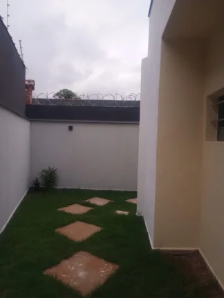 Imagem Casa para Venda em Itanhaém, Jardim Diplomata, 3 dormitórios, 1 suíte, 2 banheiros, 3 vagas