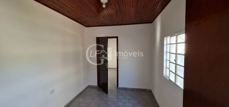 Imagem Casa de 4 quartos e 1 suíte à venda em Campo Grande-MS, Bairro Coophasul, com 250m² de área e 4 vagas de garagem