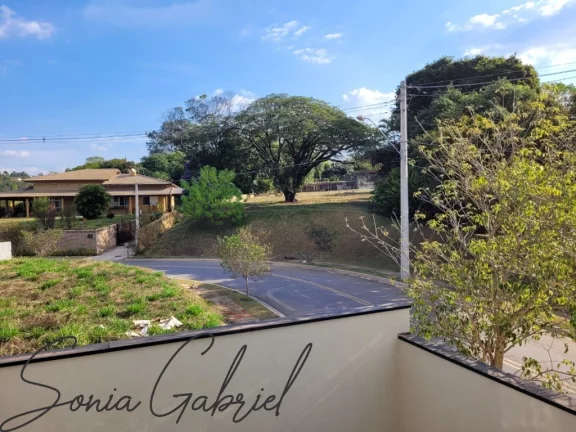 Imagem Imperdível casa à venda em Vinhedo-SP, Residencial Jatobá: 3 quartos, 3 suítes, 2 salas, 4 banheiros, 4 vagas, 220m²!