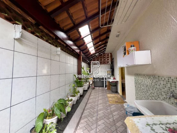 Imagem Casa à venda, 69 m² por R$ 399.000,00 - Albuquerque - Teresópolis/RJ