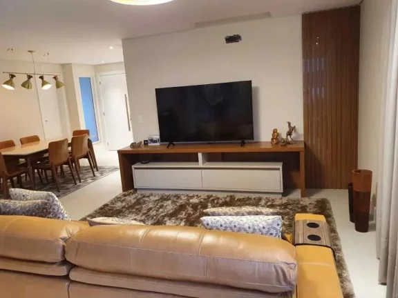Imagem Apartamento mobiliado com 3 suítes e 2 vagas no Centro de Balneario Camboriu- SC