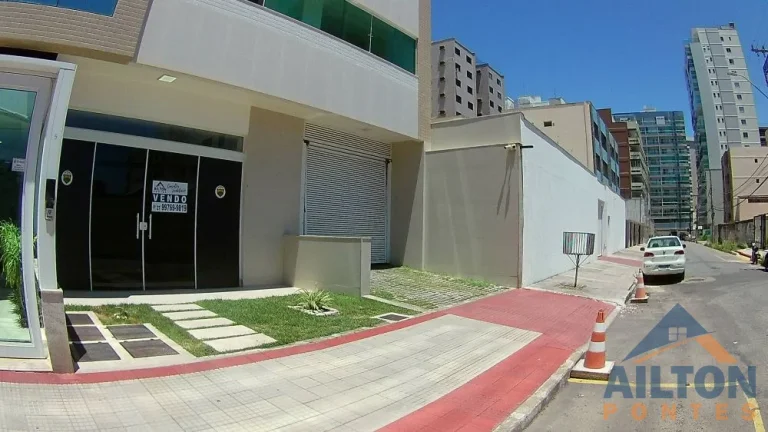 Imagem Loja Comercial à Venda na Quadra do Mar na Praia do Morro - Guarapari/ES
