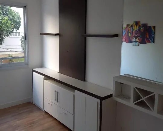 Imagem Apartamento 2 dormitórios - Armários - 1 Vaga - Bairro Jardim Ester Yolanda